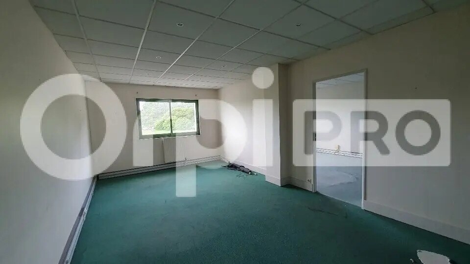 Bureau dans Gretz-Armainvilliers à louer - Photo intérieure – Image 2 sur 7