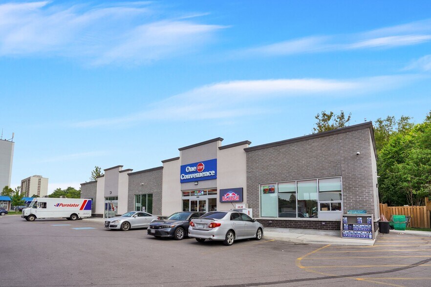 2775 Birchmount Rd, Toronto, ON à louer - Photo de l’immeuble – Image 1 sur 15