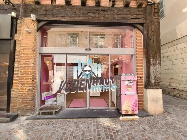 Plus de détails pour Local commercial à louer