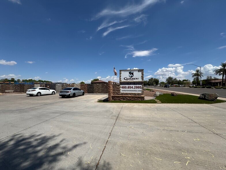 1632 N Greenfield Rd, Mesa, AZ à vendre - Photo de l’immeuble – Image 2 sur 8