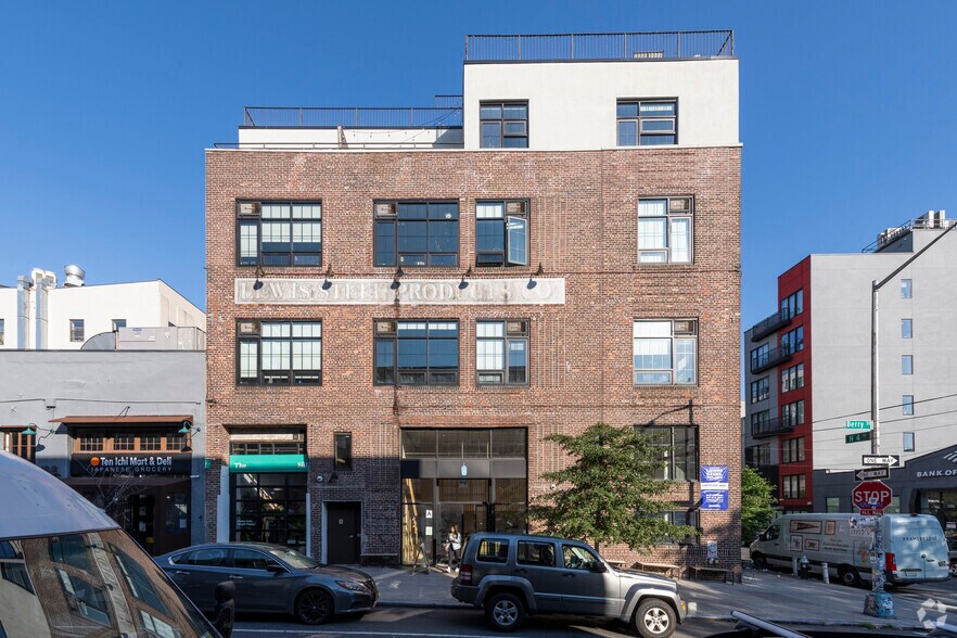 76 N 4th St, Brooklyn, NY à louer - Photo de l’immeuble – Image 2 sur 6