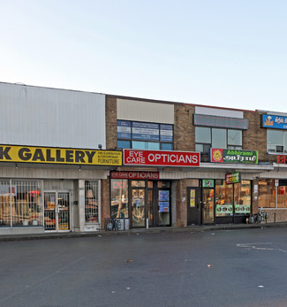 Plus de détails pour 2621 Eglinton Ave E, Toronto, ON - Local commercial à vendre