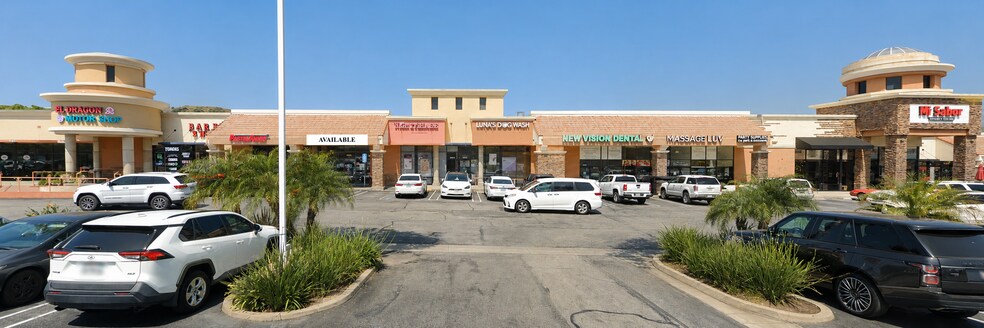 1832 E Alosta Ave, Glendora, CA à louer - Photo de l’immeuble – Image 2 sur 20