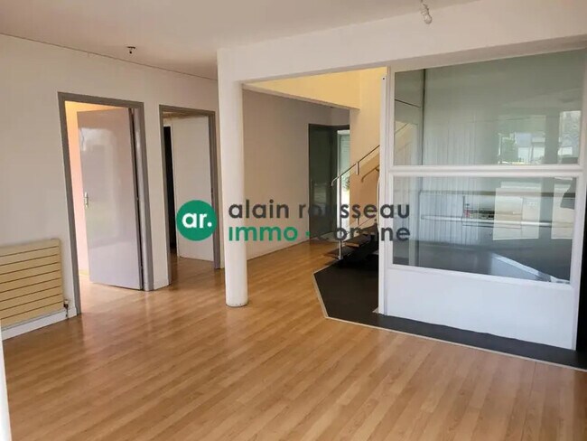 Plus de détails pour Bureau à louer