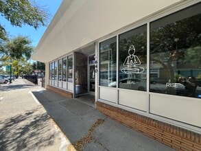 640 Vernon St, Roseville, CA à louer Photo intérieure– Image 2 sur 16