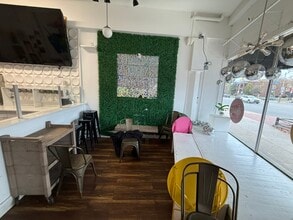 11508-11534 Clifton Blvd, Cleveland, OH à louer Photo intérieure– Image 2 sur 9