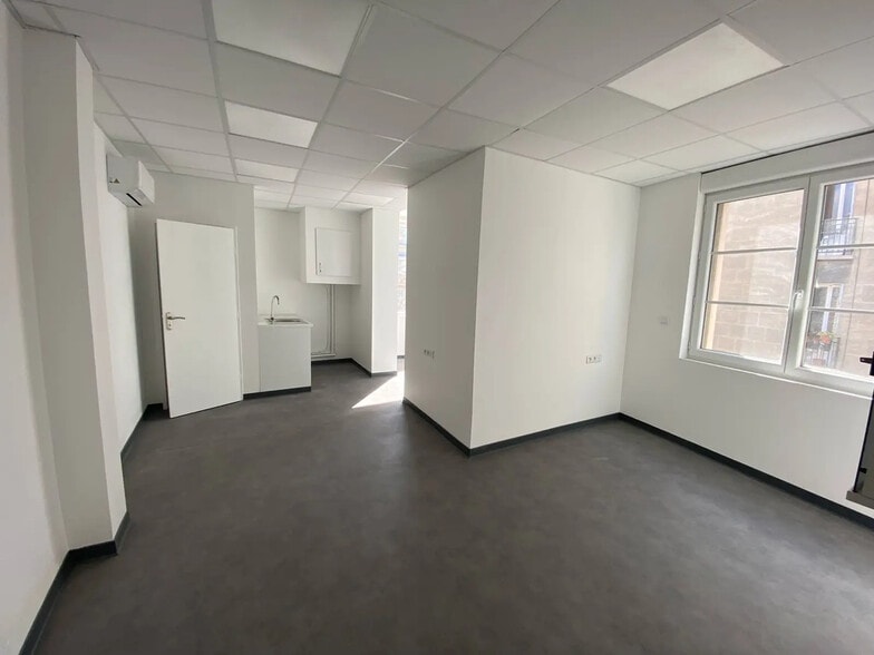 Bureau dans Marseille à vendre - Photo intérieure – Image 3 sur 9