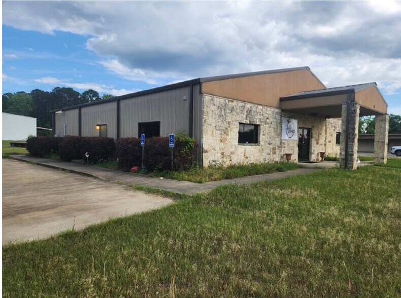 909 University Pky, Leesville, LA à vendre - Photo de l’immeuble – Image 3 sur 6