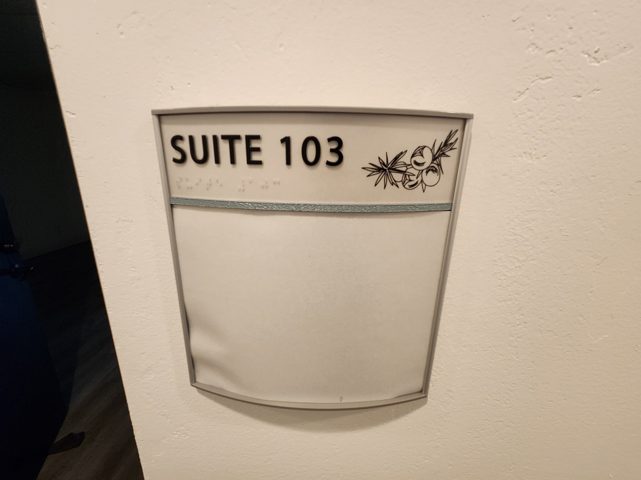 312 S Juniper St, Escondido, CA à louer Photo intérieure– Image 1 sur 17