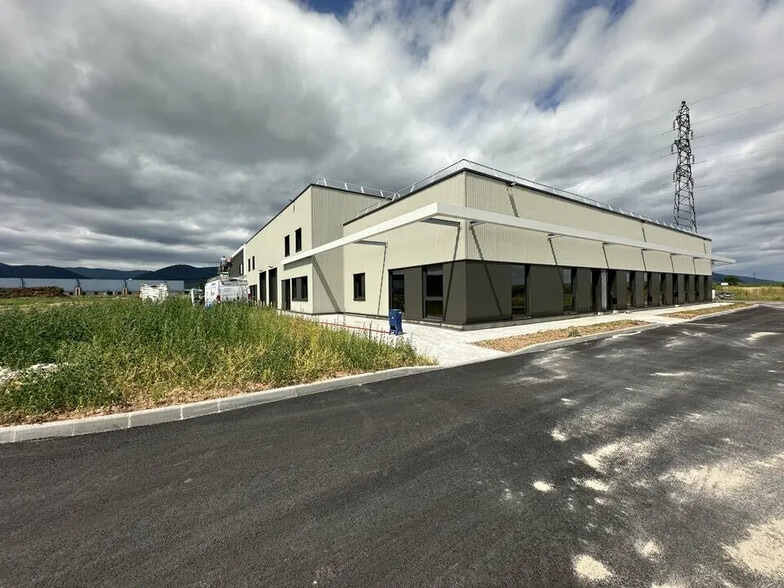 Local d'activités dans Bergheim à vendre - Photo de l’immeuble – Image 2 sur 11