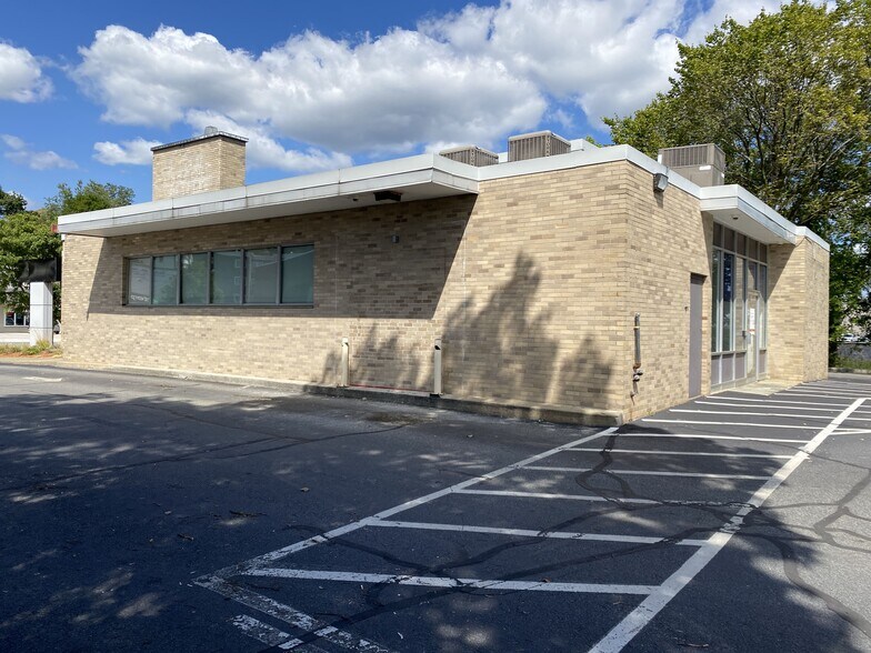 655 Park Ave, Worcester, MA à vendre - Photo de l’immeuble – Image 3 sur 4