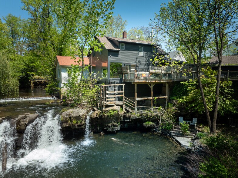 8 Tannery Brook Rd, Woodstock, NY à vendre - Photo de l’immeuble – Image 2 sur 39