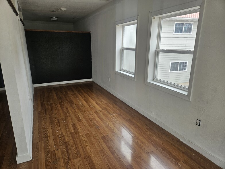 8956 E State Highway 76, Branson West, MO à louer - Photo de l’immeuble – Image 3 sur 8