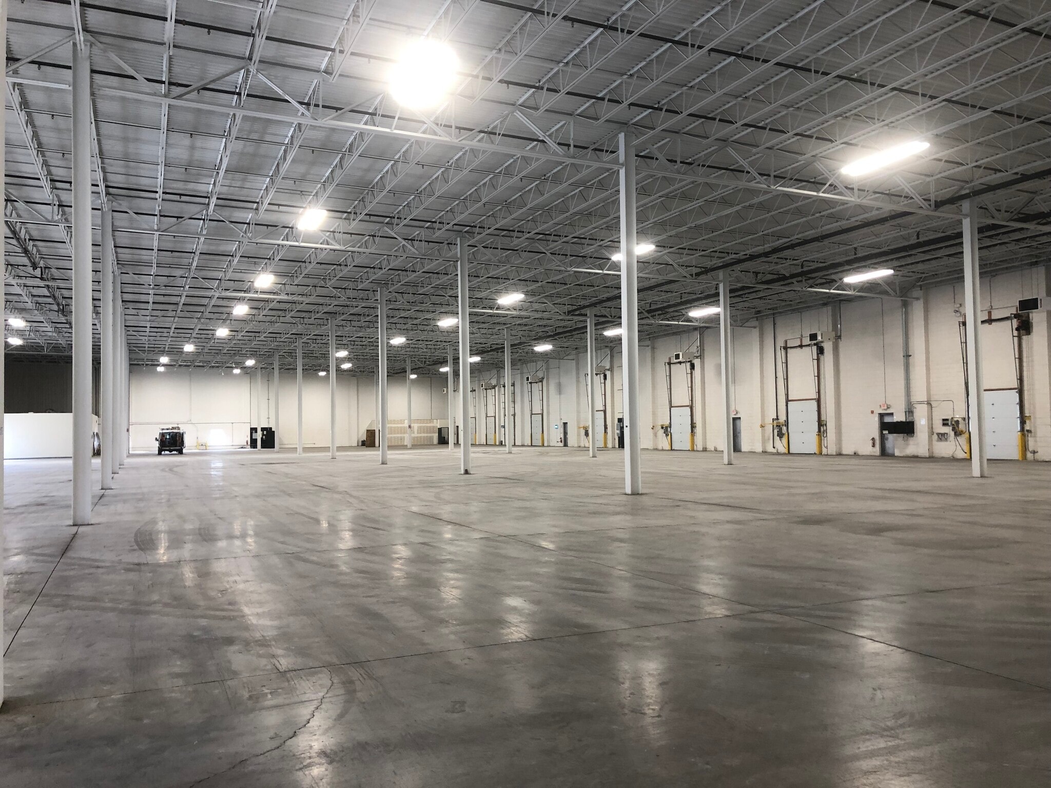 95 W Dudley Town Rd, Bloomfield, CT à louer Photo intérieure– Image 1 sur 1