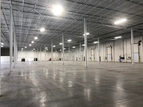 95 W Dudley Town Rd, Bloomfield, CT à louer Photo intérieure– Image 1 sur 1