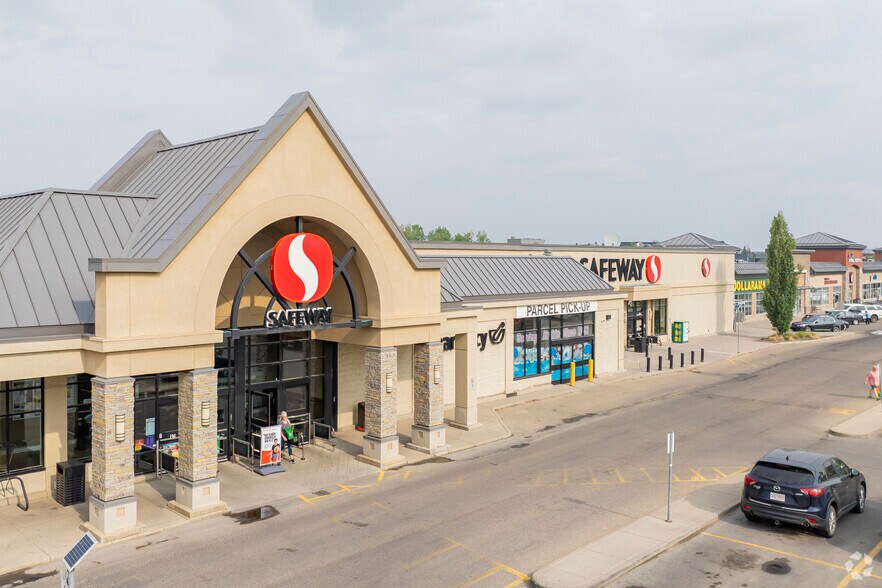 505 Main St SW, Airdrie, AB à louer - Photo principale – Image 1 sur 5