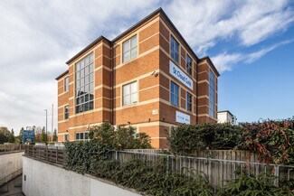 Plus de détails pour St Cloud Way, Maidenhead - Bureau à louer