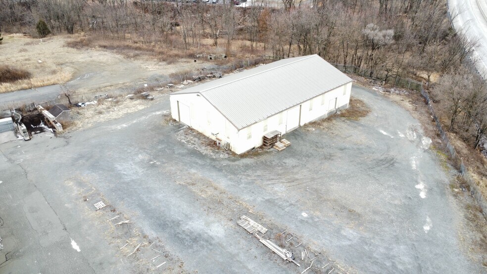 174 Holly Road, Gilbertsville, PA à louer - Photo de l’immeuble – Image 3 sur 8