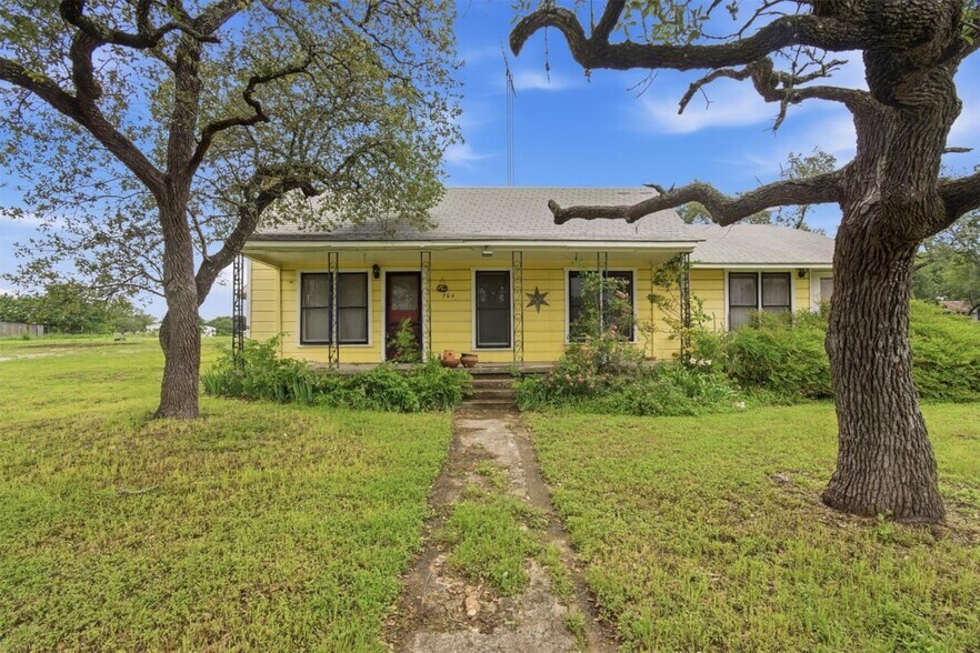 704 FM 2657, Briggs, TX à vendre - Photo de l’immeuble – Image 3 sur 27