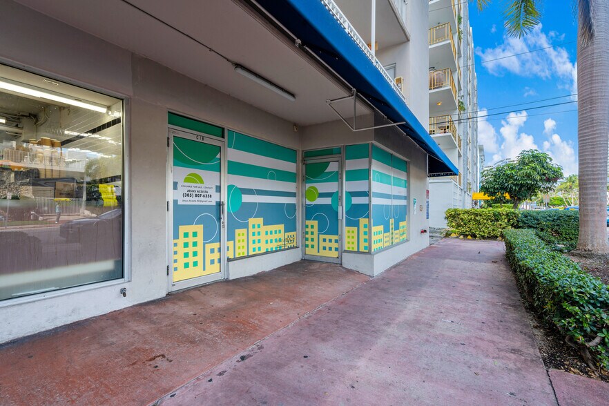 1300 Lincoln Rd, Miami Beach, FL à vendre - Photo de l’immeuble – Image 2 sur 8