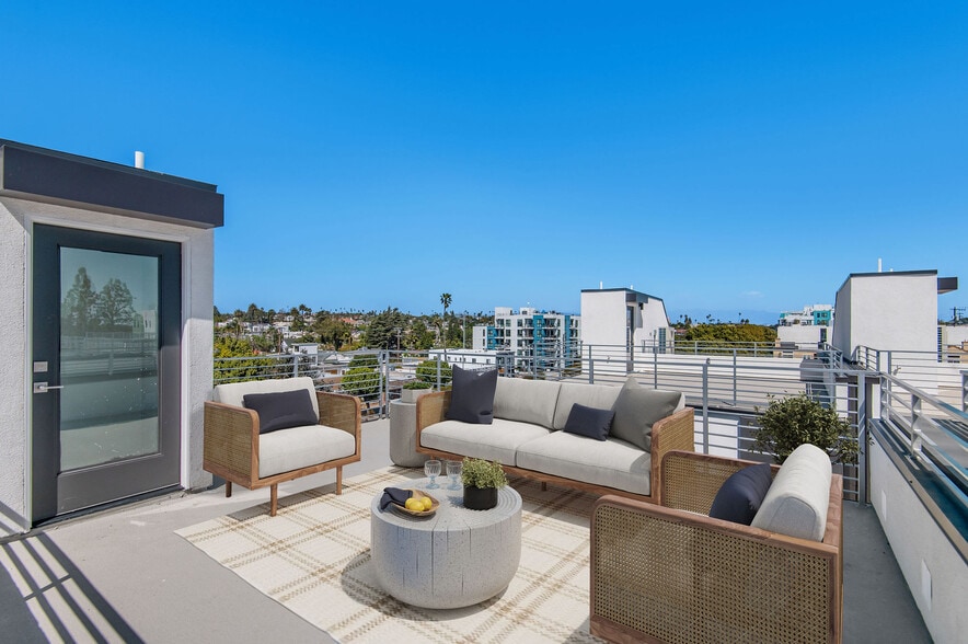 12610 Venice Blvd, Los Angeles, CA à vendre - Photo de l’immeuble – Image 2 sur 19