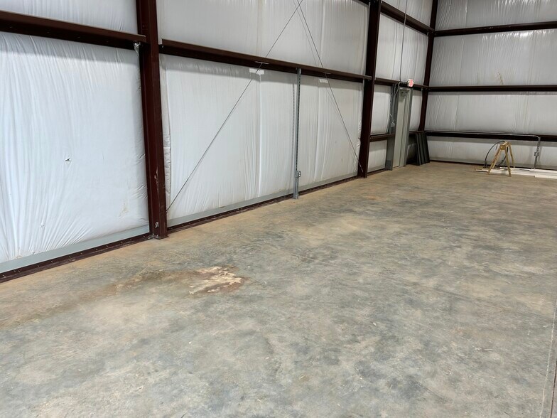 759 L & P Pky, Monroe, GA à louer - Photo de l’immeuble – Image 2 sur 13