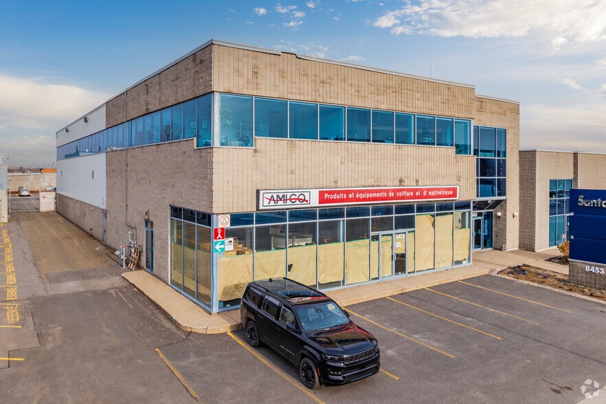 8455 Boul Langelier, Montréal, QC à louer - Photo principale – Image 1 sur 18