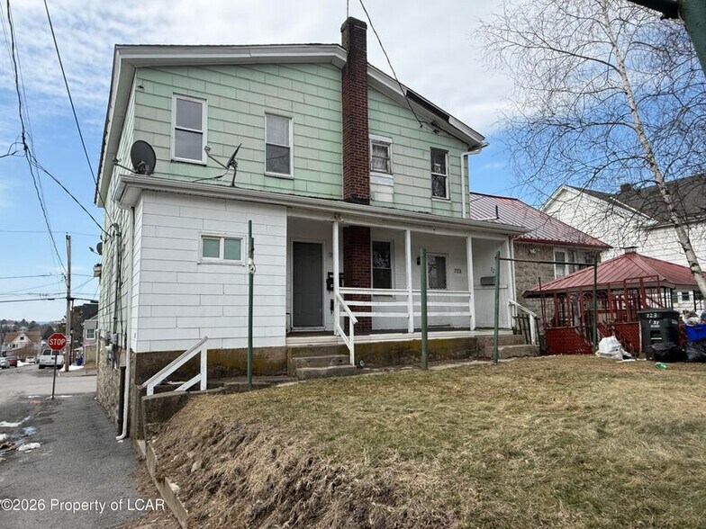721-723 N Vine St portefeuille de 2 biens à vendre sur LoopNet.fr - Photo de l’immeuble – Image 3 sur 48