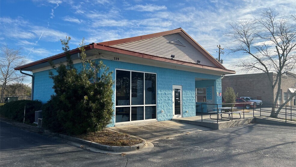 329 E 5th North St, Summerville, SC à vendre - Photo de l’immeuble – Image 1 sur 5