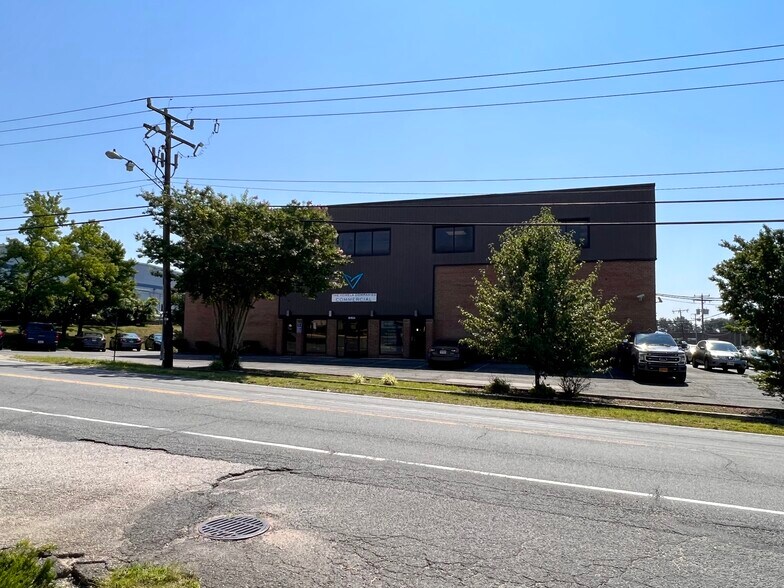 8401-8409 Terminal Rd, Lorton, VA à louer - Photo de l’immeuble – Image 2 sur 8
