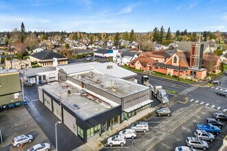 113 6th St, Lynden, WA à louer Photo de l’immeuble– Image 2 sur 11