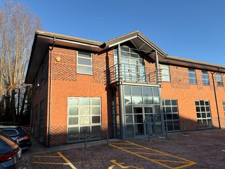 Ruddington Ln, Nottingham à louer - Photo de l’immeuble – Image 2 sur 6