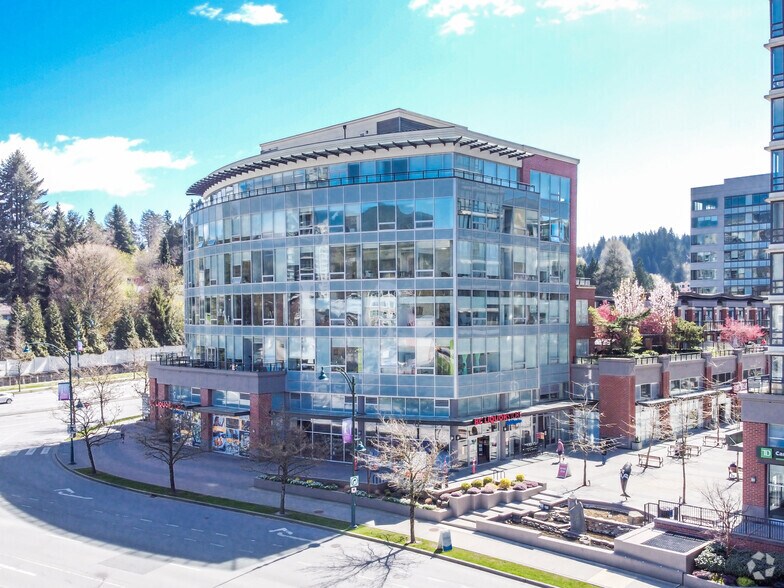130 Brew St, Port Moody, BC à louer - Photo principale – Image 1 sur 6