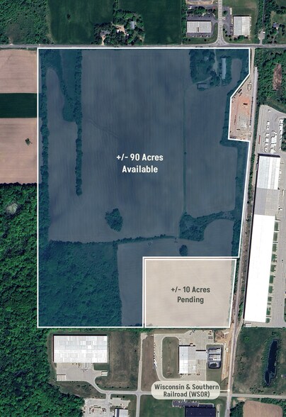 3014 E Progress Dr, West Bend, WI à vendre - Photo de l’immeuble – Image 2 sur 8