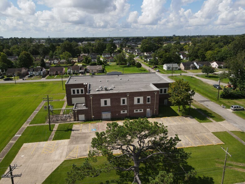 1800 Tulane St, Beaumont, TX à louer - Photo de l’immeuble – Image 3 sur 19