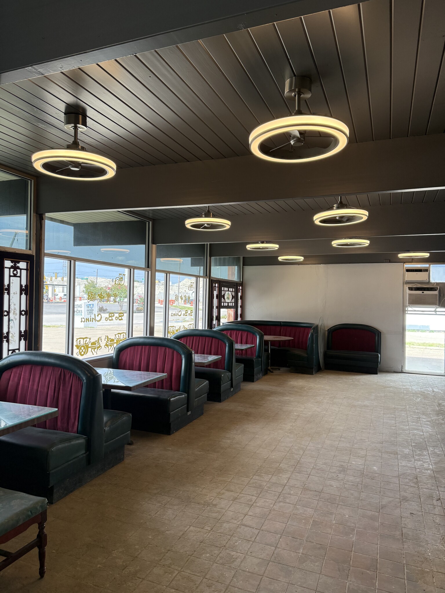 10630 New Church Rd, Dallas, TX à vendre Photo principale– Image 1 sur 9