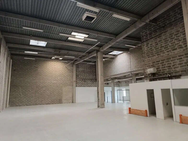 9 Chaussée Jules César, Osny à louer - Photo intérieure – Image 3 sur 58