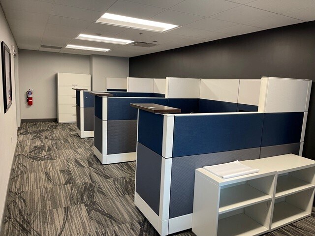 220 Lyon St NW, Grand Rapids, MI à louer - Photo intérieure – Image 2 sur 24