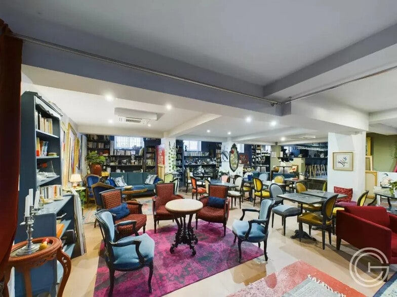 4 Rue Beaumont, Nice à vendre - Photo de l’immeuble – Image 3 sur 10