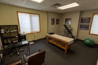 833 E 16th St, Holland, MI à louer Photo intérieure– Image 2 sur 17