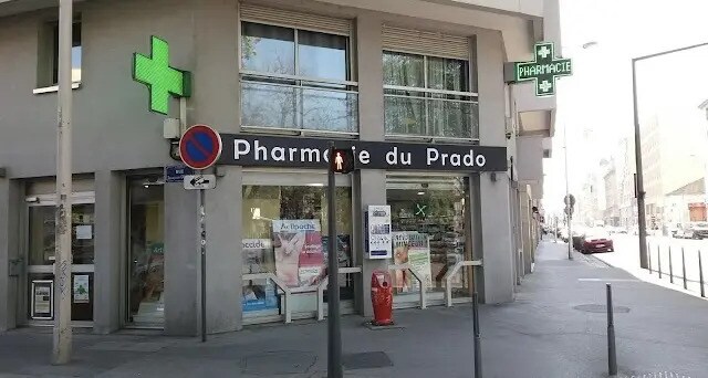 Local commercial dans Lyon à louer - Photo de l’immeuble – Image 1 sur 3