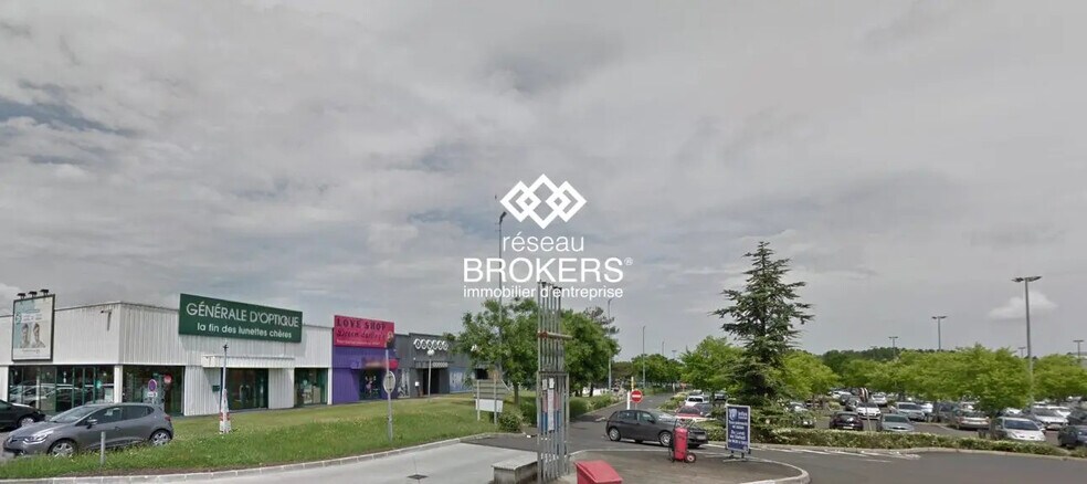 Local commercial dans Lempdes à louer - Photo de l’immeuble – Image 3 sur 3