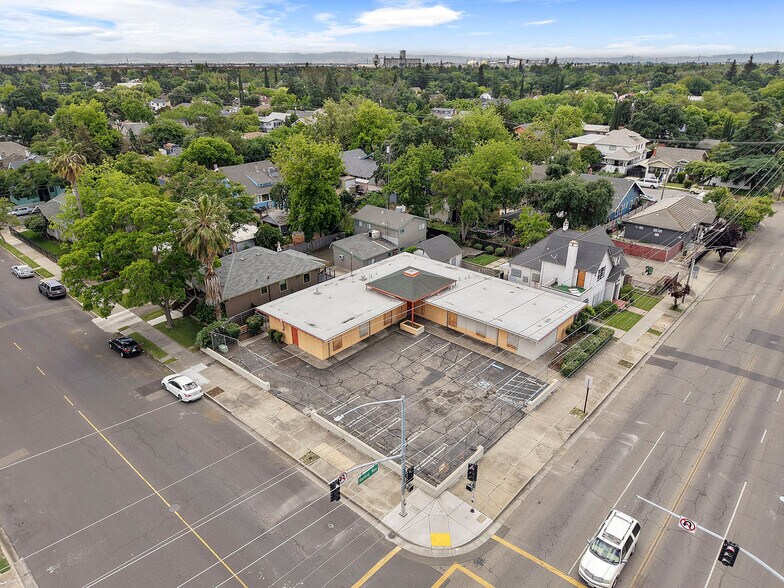 512 W Harding Way, Stockton, CA à vendre - Photo de l’immeuble – Image 2 sur 62