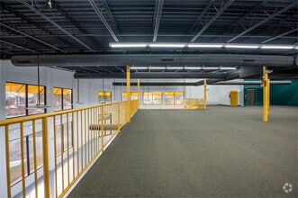 8904 Regents Park Dr, Tampa, FL à louer Photo intérieure– Image 2 sur 6