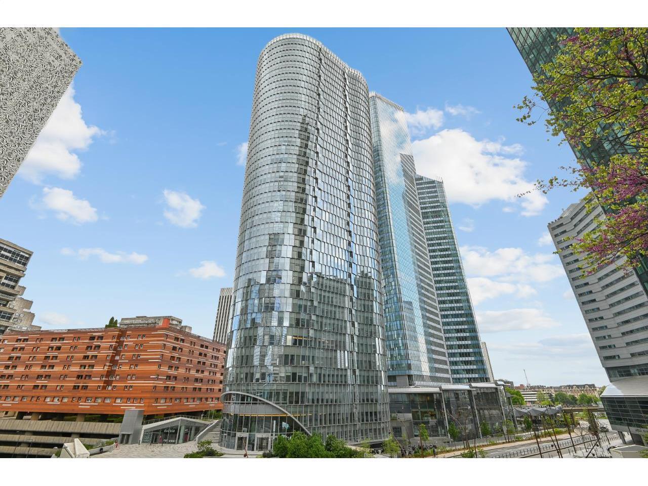 4 Place Des Saisons, Courbevoie à louer Photo de l’immeuble– Image 1 sur 22