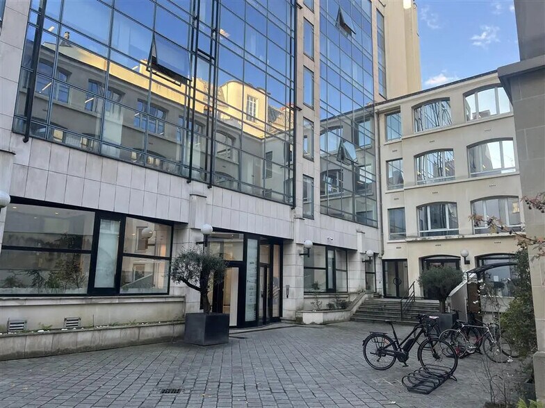 Bureau dans Paris à louer - Photo de l’immeuble – Image 3 sur 6