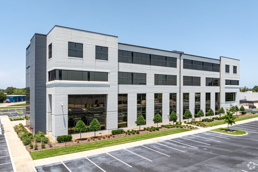 4455 American Way, Baton Rouge, LA à louer - Photo de l’immeuble – Image 2 sur 11