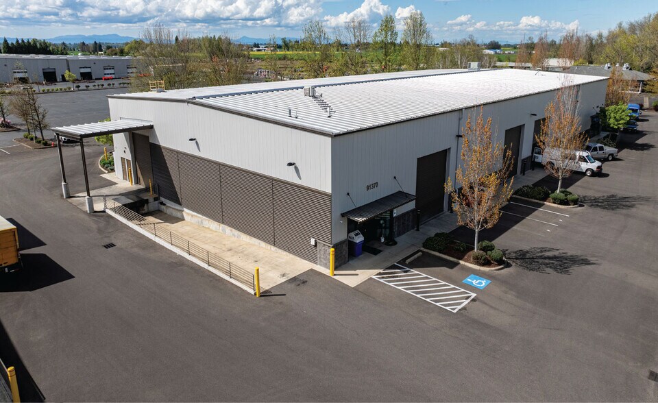 91370 N Coburg Industrial Way, Coburg, OR à louer - Photo de l’immeuble – Image 2 sur 9