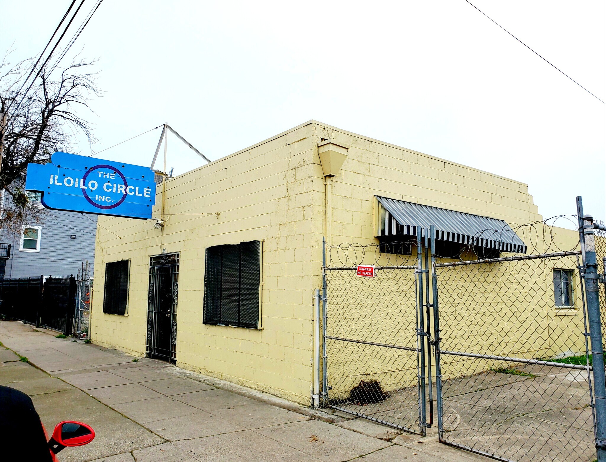 128 E Sonora St, Stockton, CA à vendre Photo principale– Image 1 sur 24