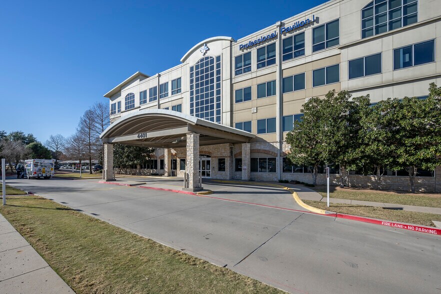 4401 Coit Rd, Frisco, TX à louer - Photo de l’immeuble – Image 2 sur 16